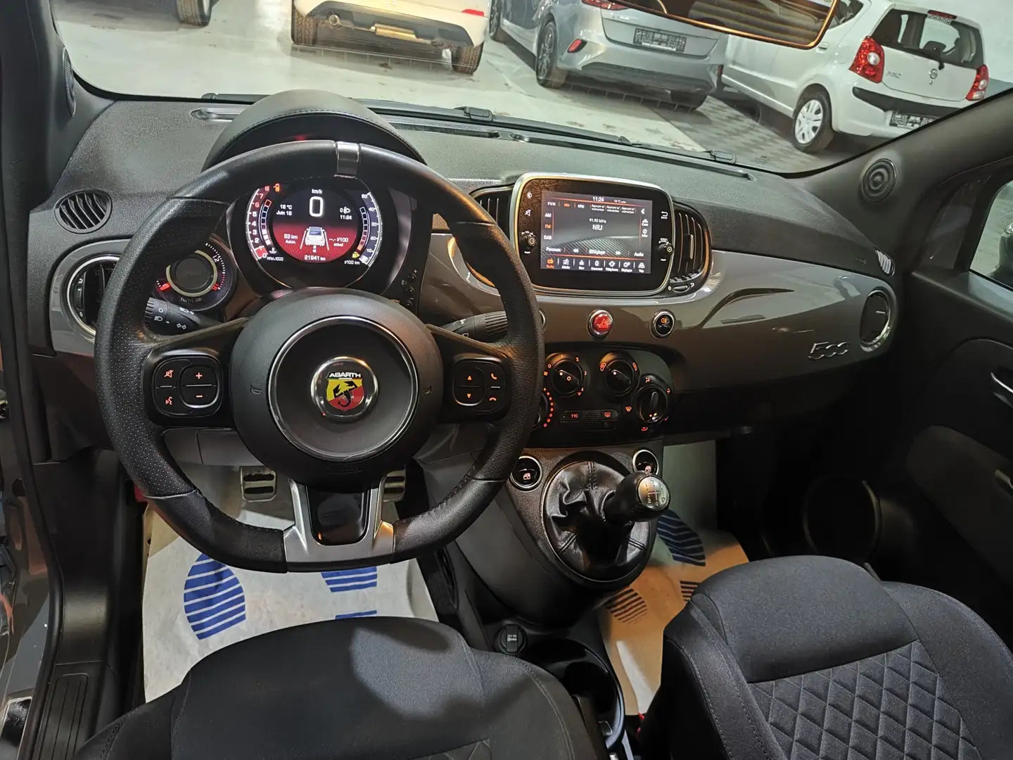 Abarth 595C 1.4 Turbo 16V T-Jet 145 ch BVM5