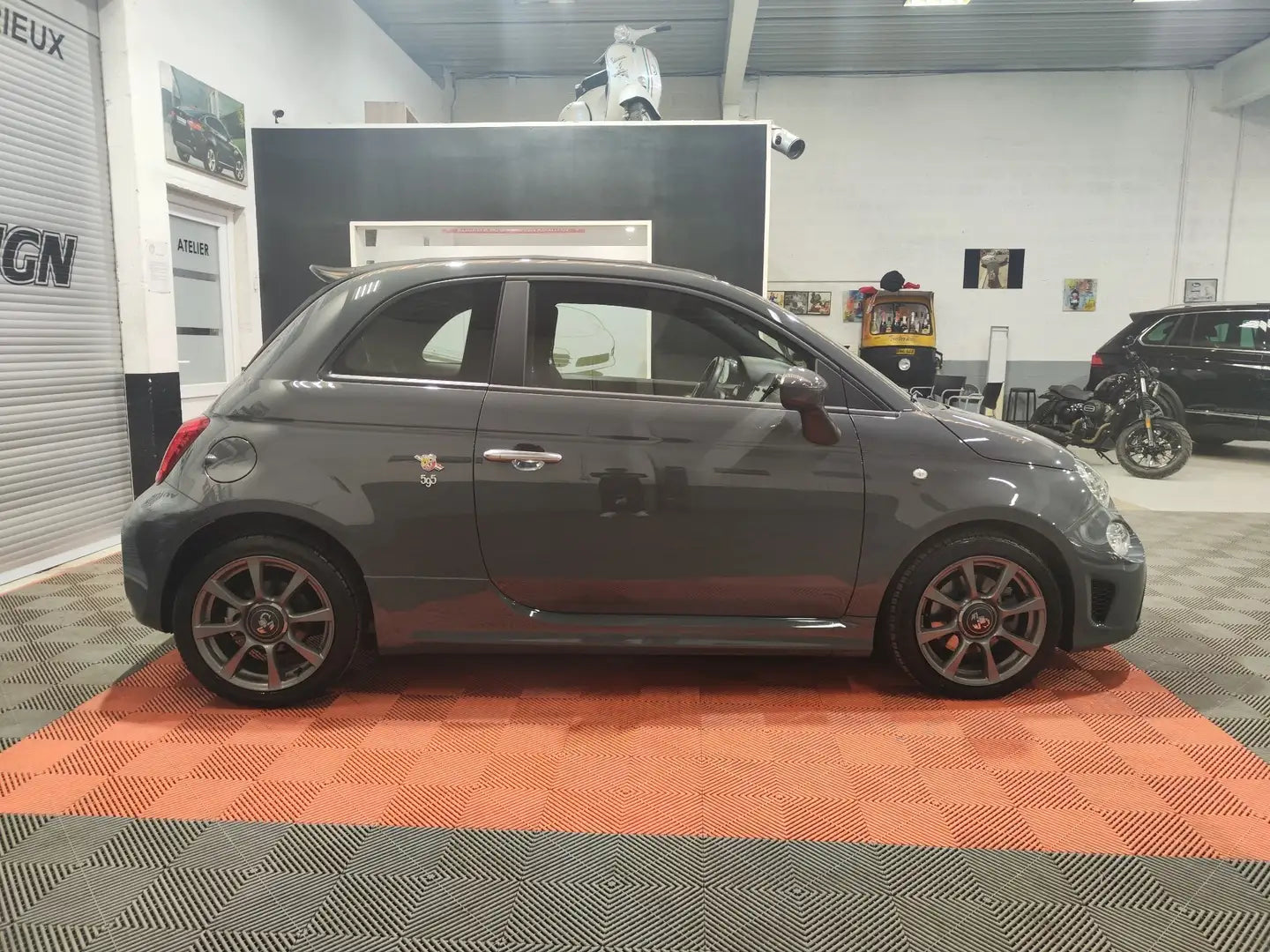 Abarth 595C 1.4 Turbo 16V T-Jet 145 ch BVM5