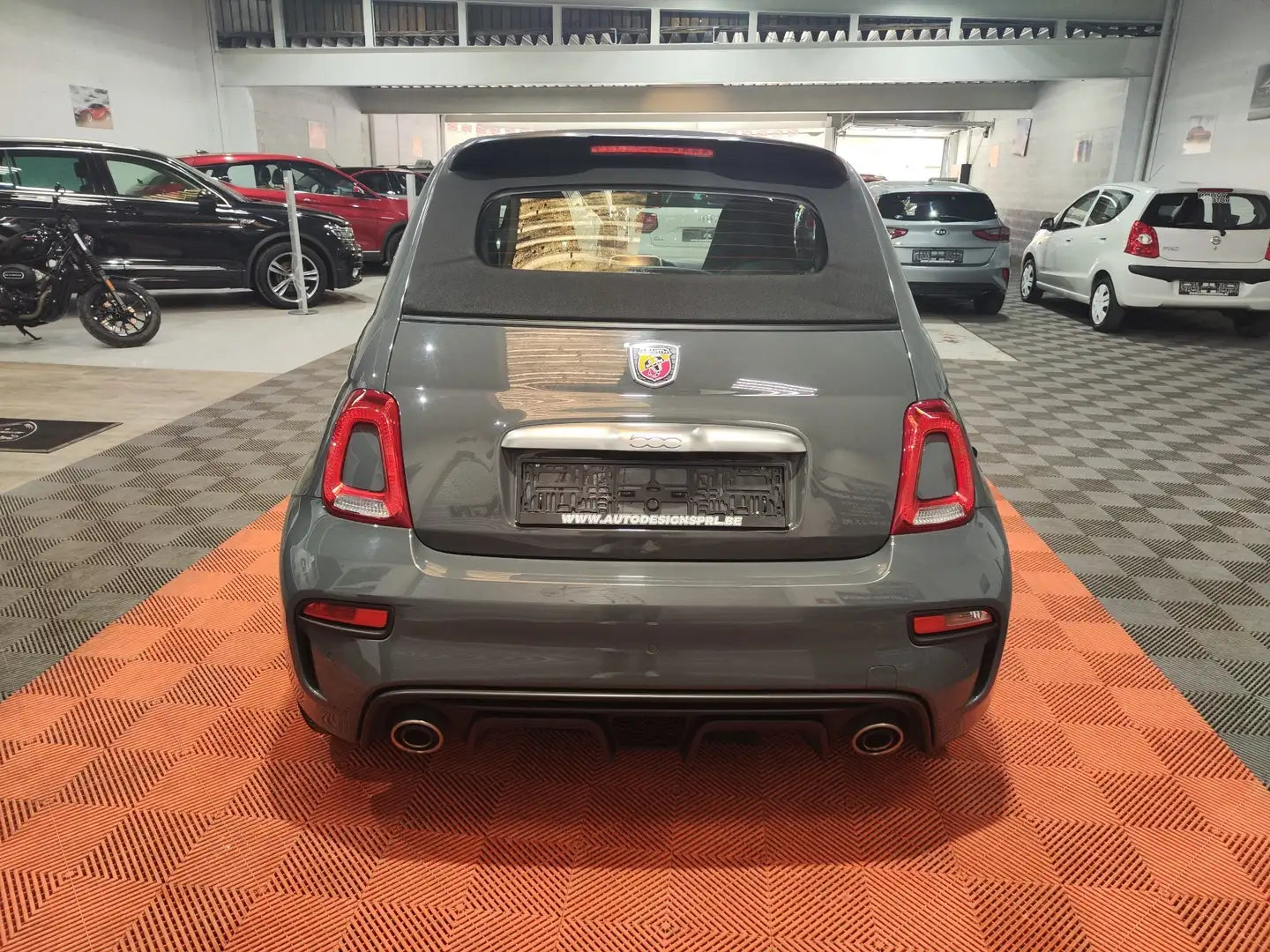 Abarth 595C 1.4 Turbo 16V T-Jet 145 ch BVM5