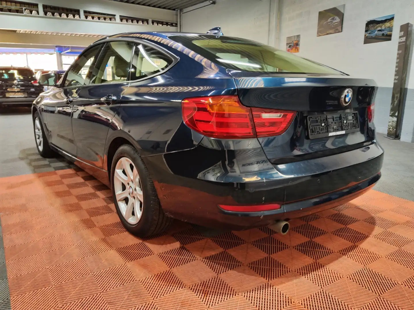 BMW 318 Gran Turismo d